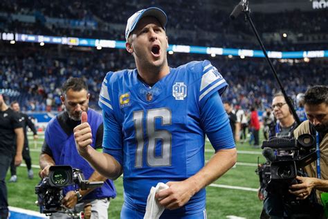did the detroit lions trade jared goff