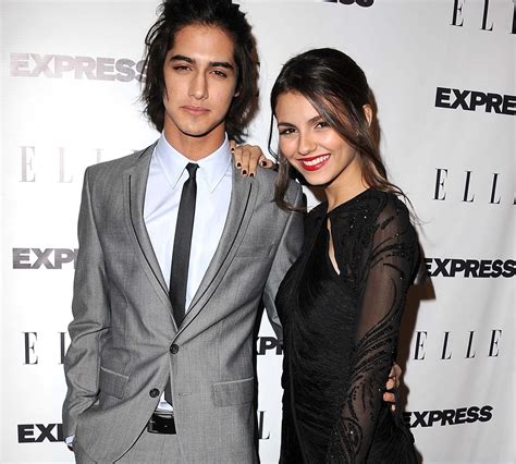 did victoria justice and avan date