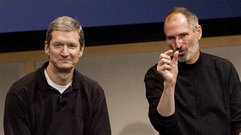 difference between steve jobs and tim cook