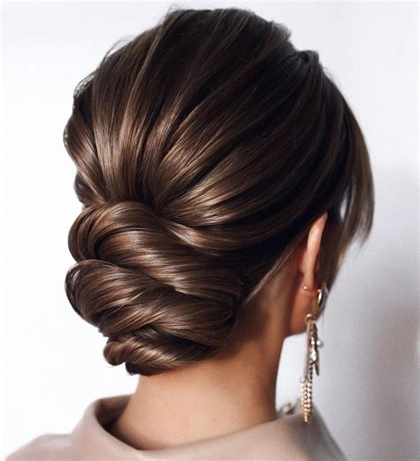 The Different Updos For Long Hair For Bridesmaids