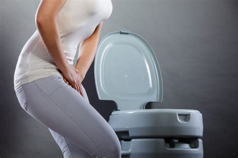 difficulty urinating in women
