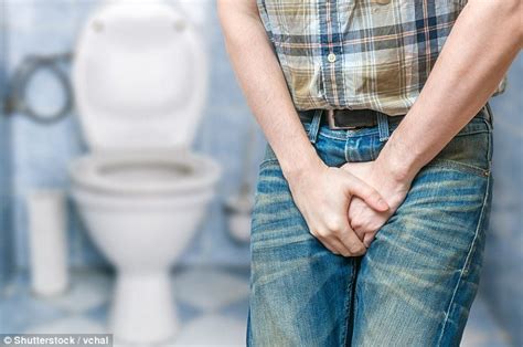 difficulty urinating while sitting male