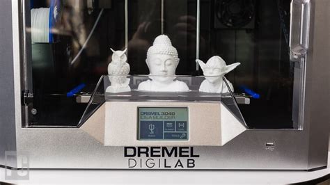 Dremel DigiLab 3D45 Self Contained 3D Printer & 2 Extra PLA Filaments