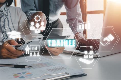 digital workplace trainee