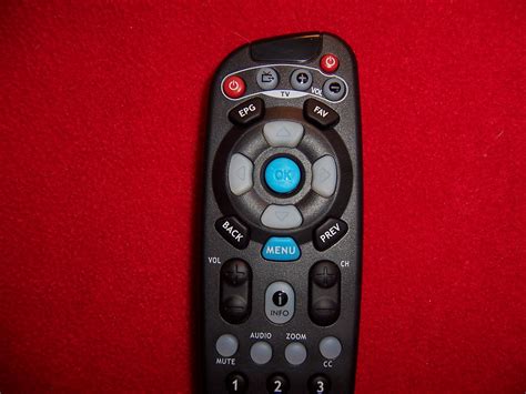 RCA RCR413BHE 4device Big Button Universal Remote With Streaming