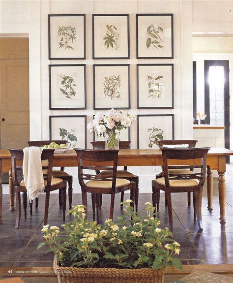 Tempting Traditional Dining Room Wall Décor Ideas