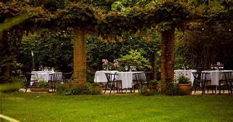 Discover Kent's Culinary Delights: Unforgettable Dining Experiences Await