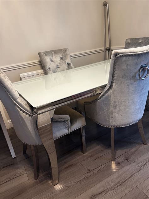 Dining Table 4 Chairs Gumtree