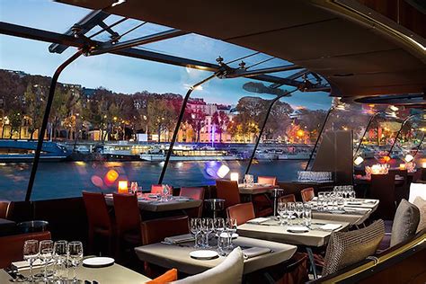 dinner cruise on the seine in paris