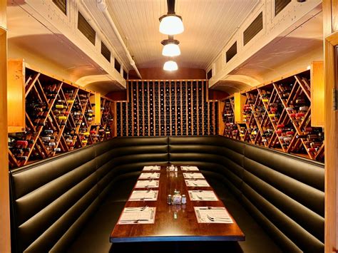 dinner reservations eugene