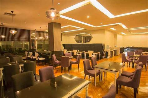 Experience The Luxurious Comfort At Diradja Hotel