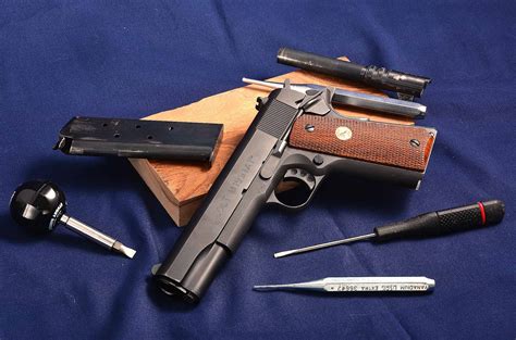 disassemble colt 1911 government for cleaning