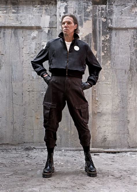 disco elysium dress code