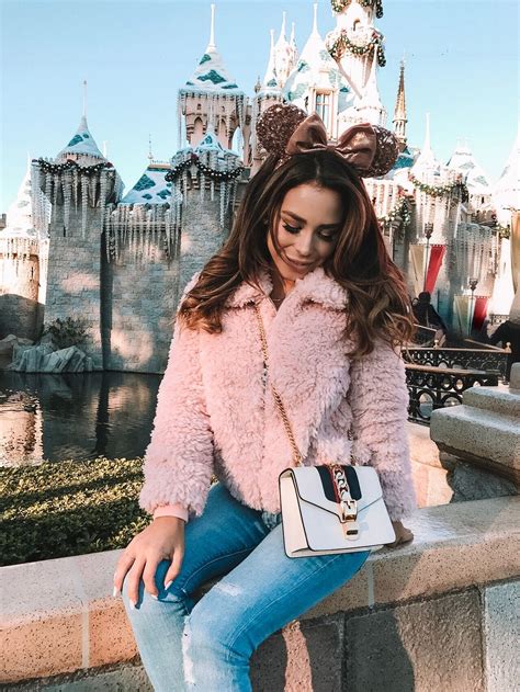 Incredible Disneyland Outfit Ideas Winter References