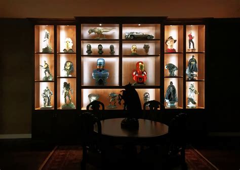 Display Case With Lighting