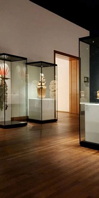 Display Cases Montreal