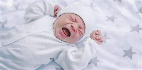 Distensi Abdomen Pada Bayi: Penyebab, Gejala, Dan Cara Mengatasinya
