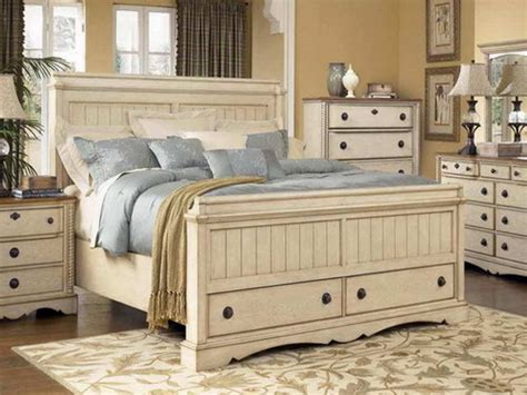 Distressed Bedroom Set