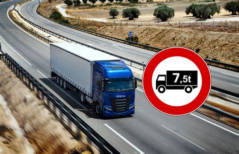 divieto circolazione mezzi pesanti autostrade