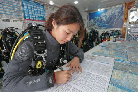 diving certification cost
