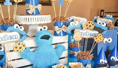 Hand made Cookie Monster table center piece | Cookie monster birthday