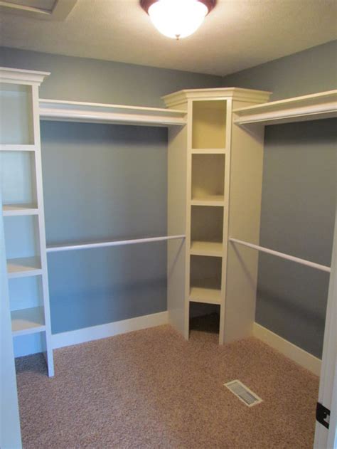 Easy and affordable diy wood closet shelves ideas 44 Home diy, Wood