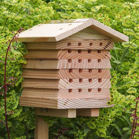 Best 8 DIY Mason Bee House Design for Beginner DECOREDO Backyard