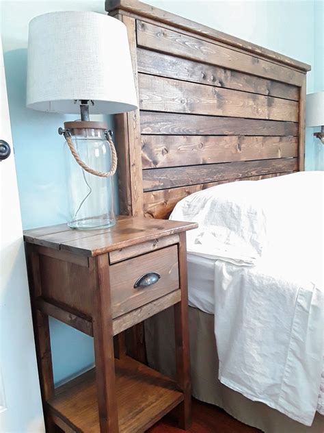 This DIY bedside table is super dreamy and easy to make