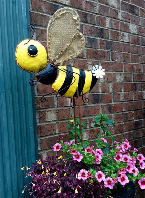 Diy Bee Garden Stake
