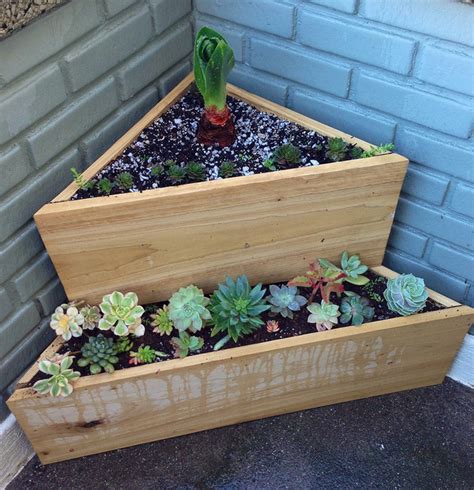 Diy Corner Garden Box