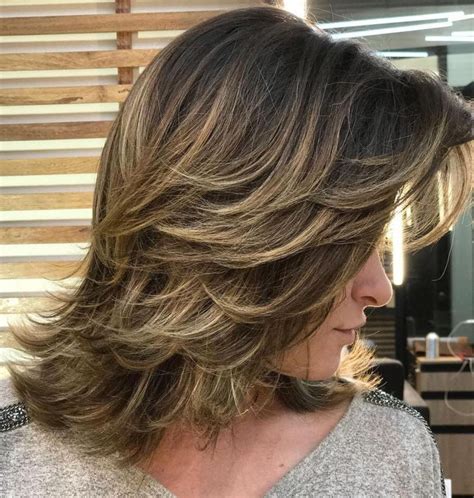 This Diy Layered Haircut Shoulder Length Trend This Years