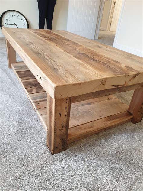 Reclaimed Wood Coffee Table DIY