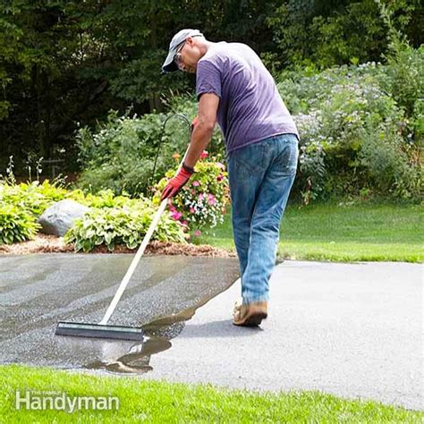 diy sealcoating blacktop driveway