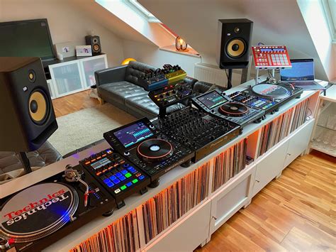 Has anyone integrated a CDJ setup into a production style