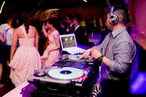 dj services for weddings
