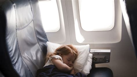 Do Airlines Reuse Blankets