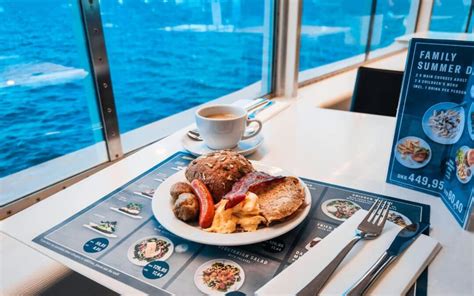 27 MustEat Meals On Every Major Cruise Line Best cruise ships