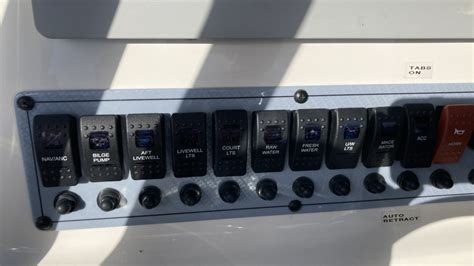 Do Boats Have Fuse Boxes