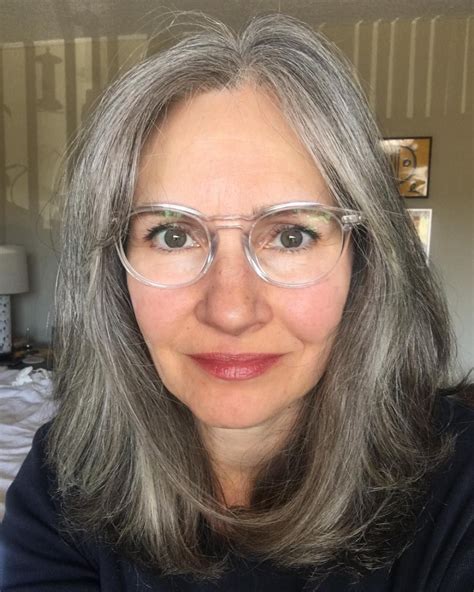 Do Clear Glasses Look Good With Grey Hair 