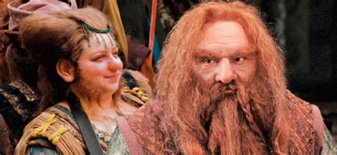 do female dwarves have beards lotr