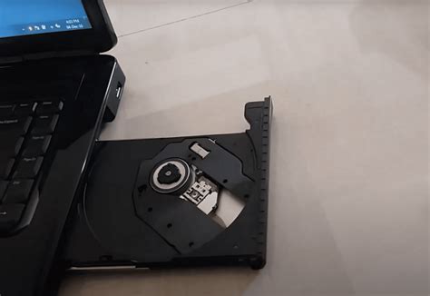 Do Laptops Have Cd/Dvd Drives