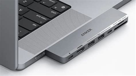 do macbook air have usb c port