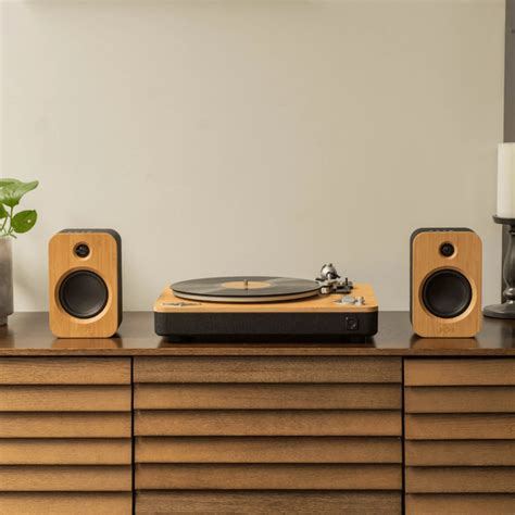Do Modern Record Players Need Speakers