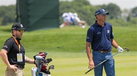 Do Pro Golfers Use Graphite Irons