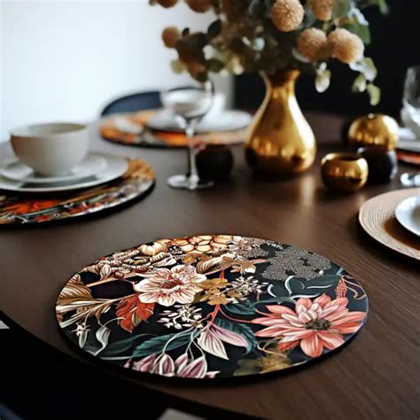 Do Round Tables Need Round Placemats