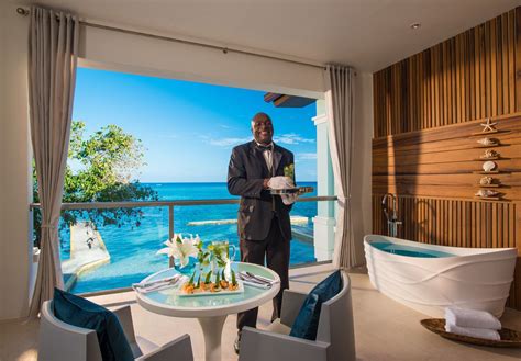 do sandals resorts have butler service