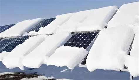Do Solar Panels Work Through Snow