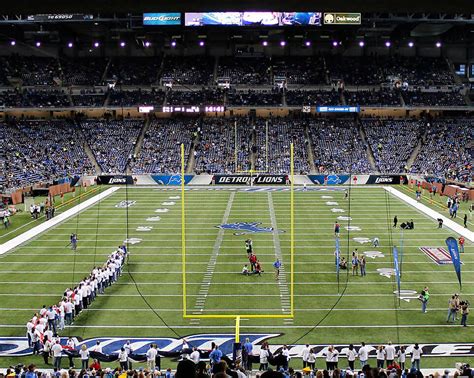 do the detroit lions play this weekend