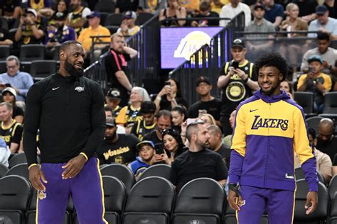 do the lakers play on tnt tonight