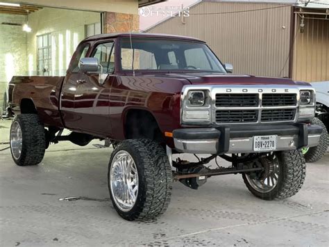 Dodge W250 Lifted